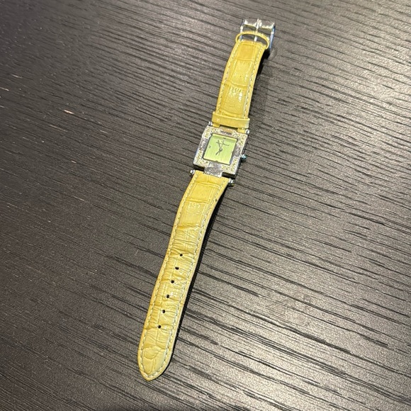 Lucien Piccard Women’s Wrist Watch Genuine Leather Stainless Steel Swiss - Picture 1 of 5